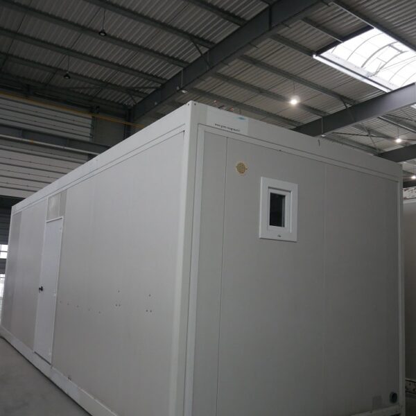 Sanitärcontainer Modul 24 m² – Komplettlösung mit Duschen & WCs