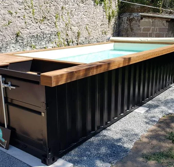 20 Fuß Container-Pool mit integriertem Holzdeck
