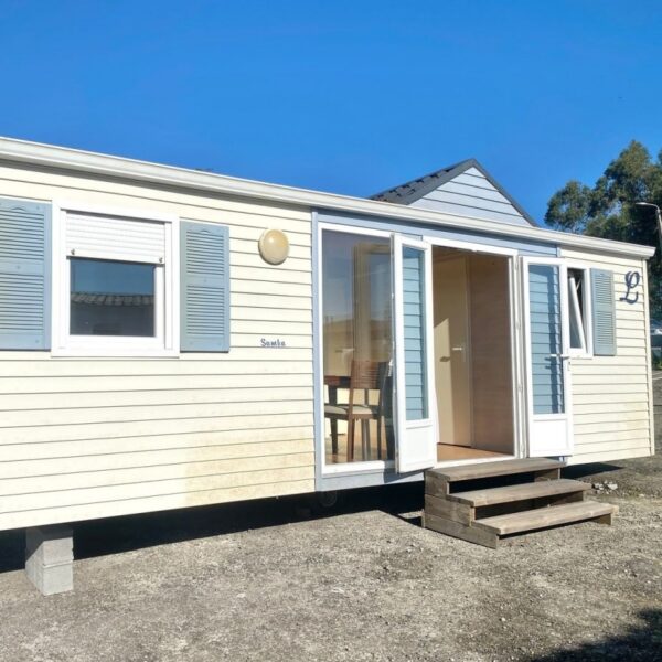 Mobilheim Modell T2 – 29 m², Funktional, Hell & mit Terrasse